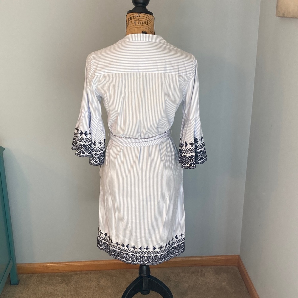Tahari ASL Dress NWOT Women Size 2 Belted Pin Stripes Embroidered - Picture 3 of 11